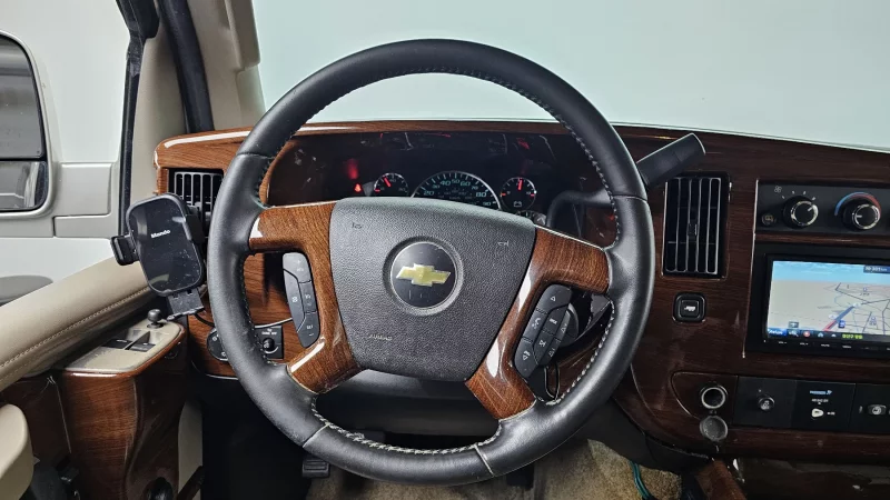 Chevrolet Express Van