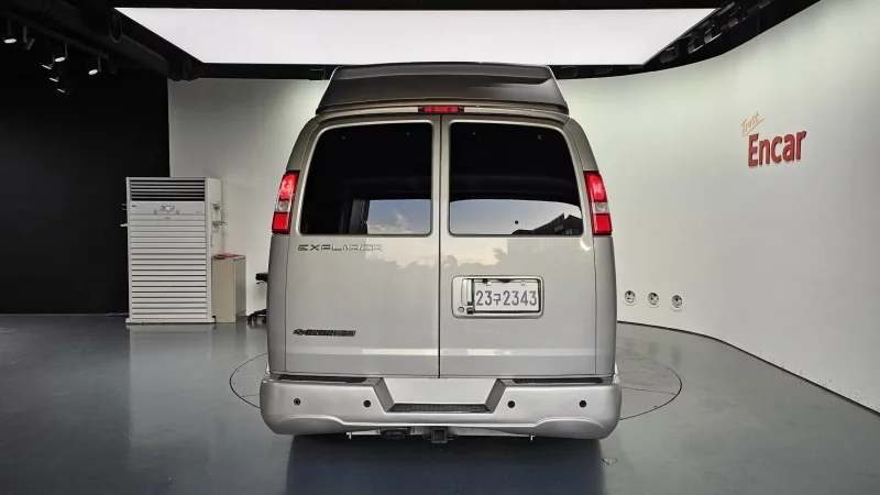 Chevrolet Express Van