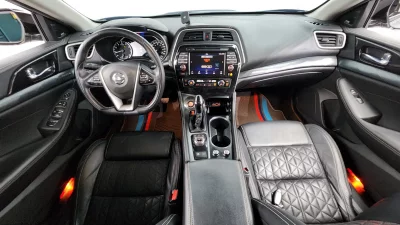 Nissan MAXIMA