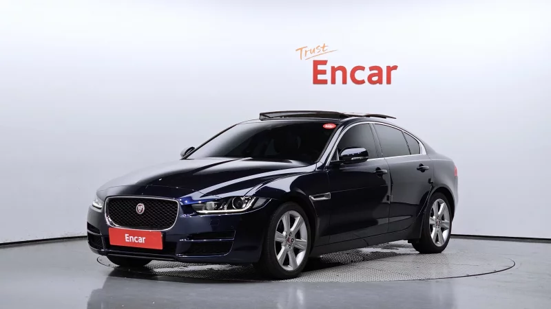 Jaguar XE