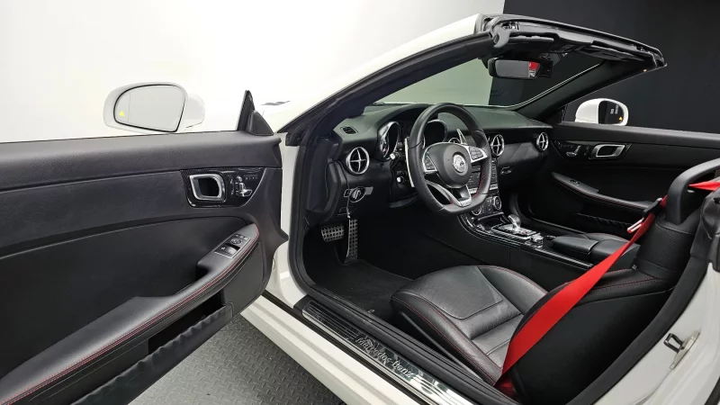 Mercedes-Benz SLC-Class