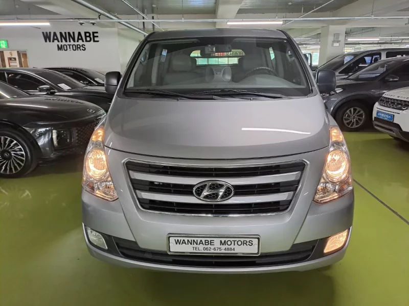 Hyundai Starex