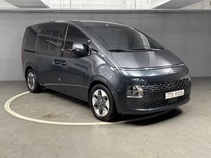 Hyundai Staria
