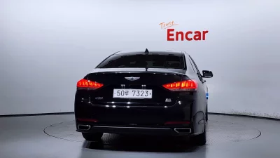 Hyundai Genesis