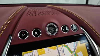 Astonmartin DBX