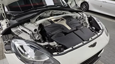 Astonmartin DBX