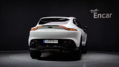 Astonmartin DBX