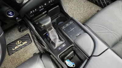 Lexus ES