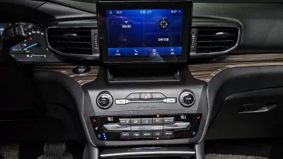 Ford EXPLORER