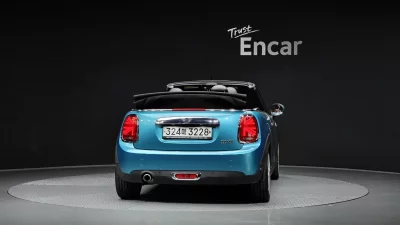 MINI Cooper Convertible