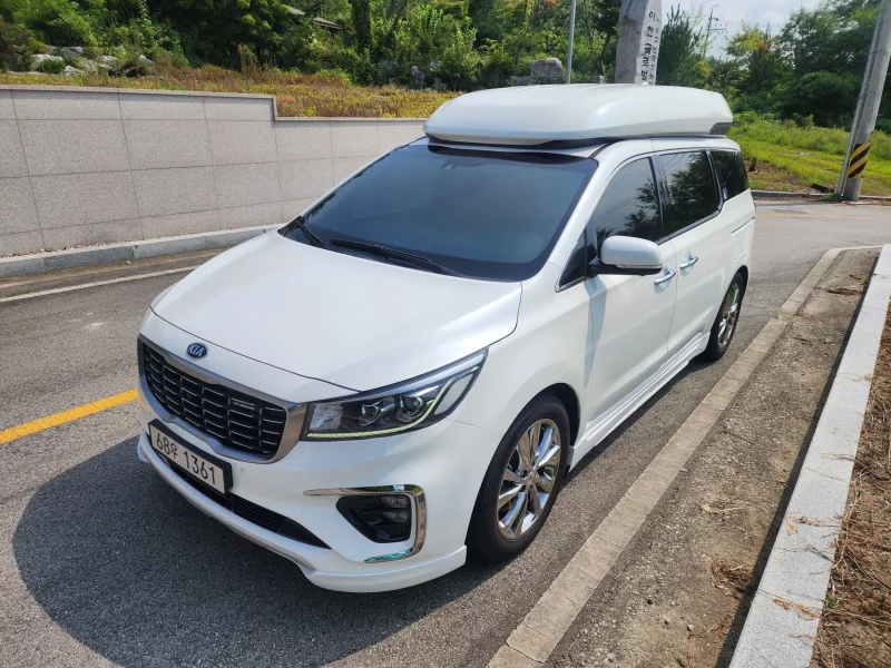 Kia Carnival
