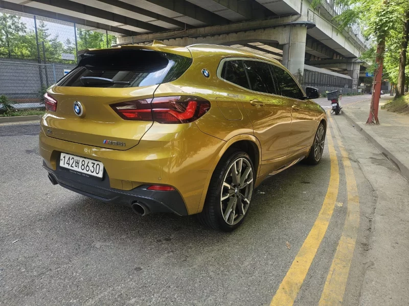 BMW X2
