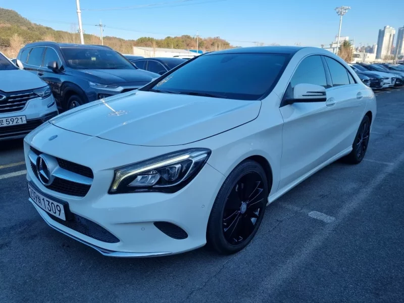 Mercedes-Benz CLA-Class