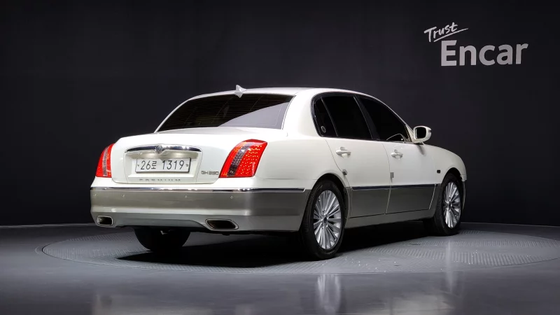 Kia OPIRUS