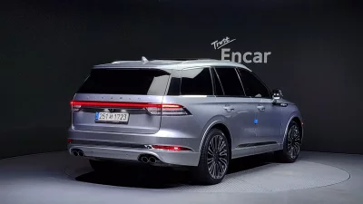 Lincoln AVIATOR
