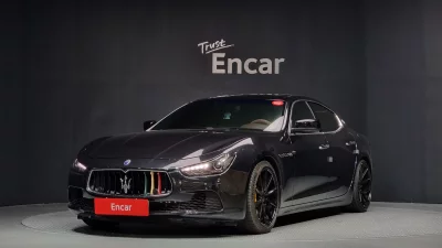 Maserati GHIBLI