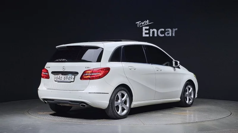 Mercedes-Benz B-Class