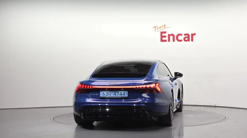 Audi E-TRON GT