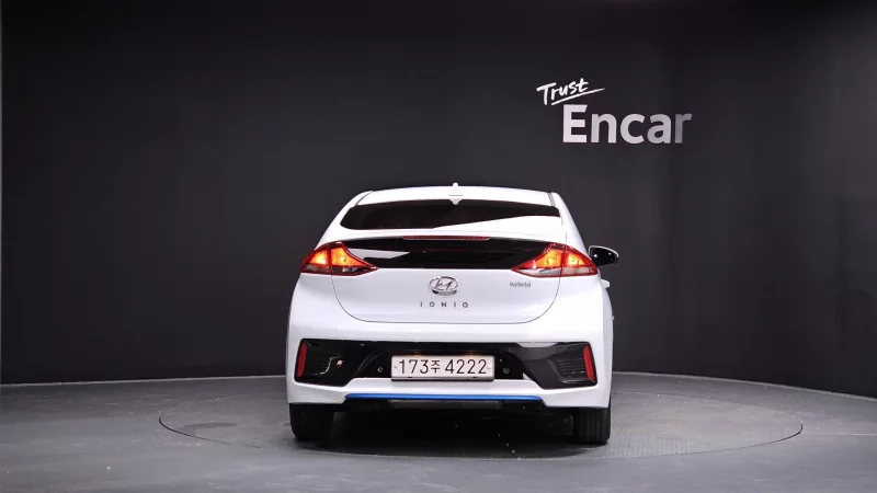 Hyundai Ioniq