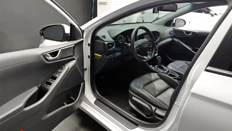 Hyundai Ioniq
