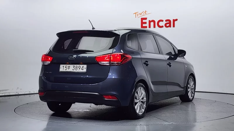 Kia Carens