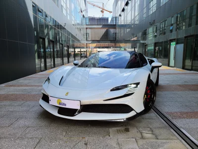 Ferrari SF90