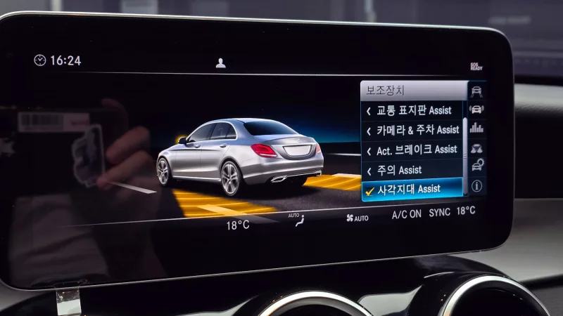 Mercedes-Benz C-Class