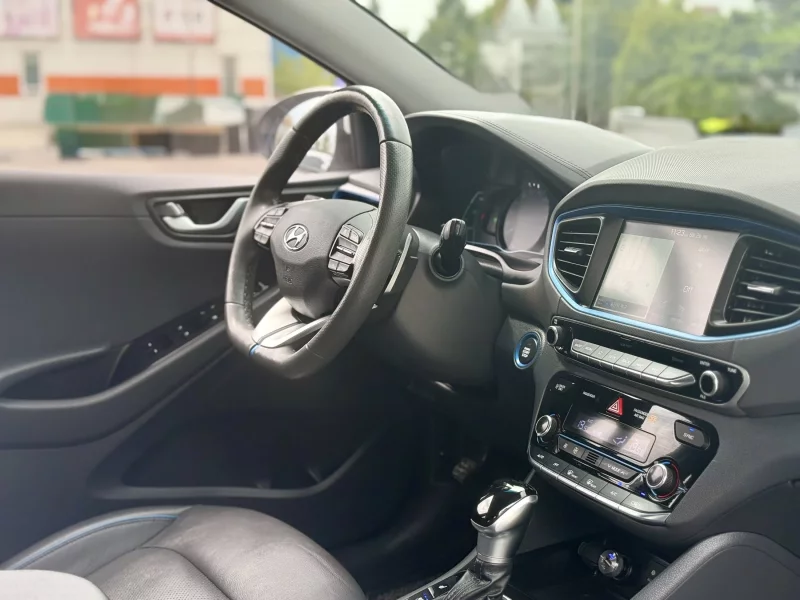 Hyundai Ioniq