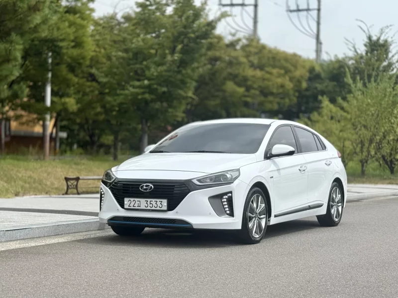 Hyundai Ioniq