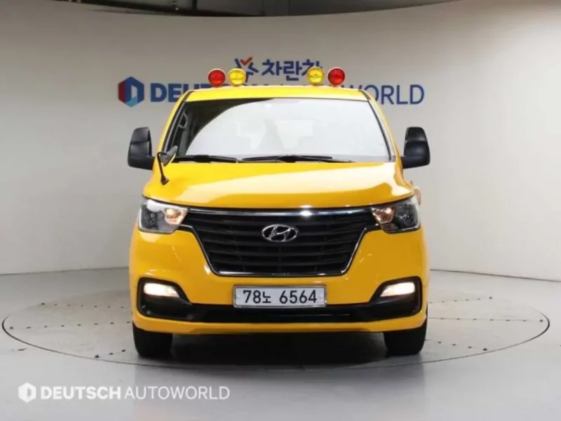 Hyundai Starex