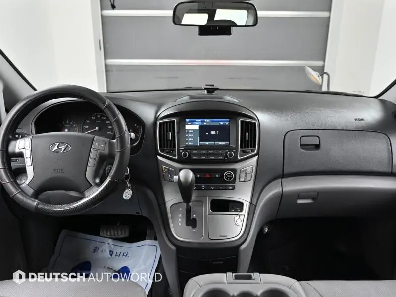 Hyundai Grand Starex