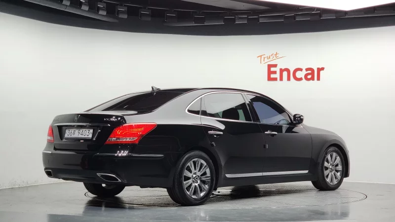 Hyundai Equus