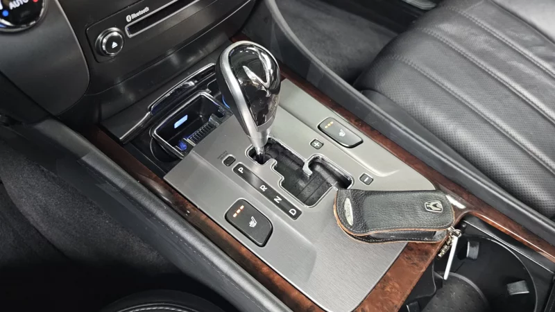 Hyundai Equus