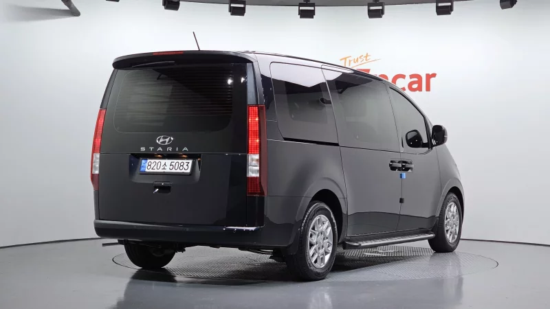 Hyundai Staria
