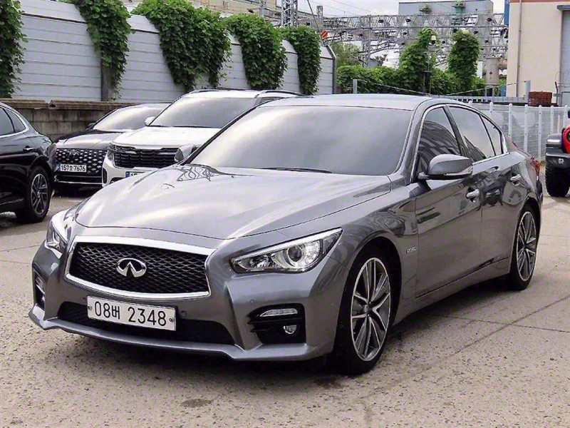 Infiniti Q50