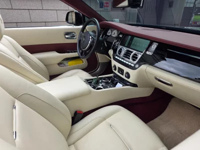 Rolls-Royce Dawn