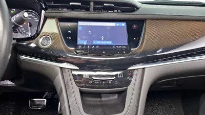 Cadillac XT6