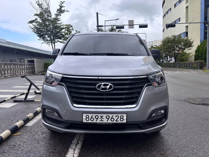 Hyundai Starex