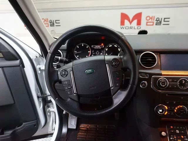 Land Rover DISCOVERY