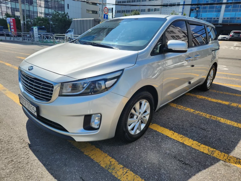 Kia Carnival