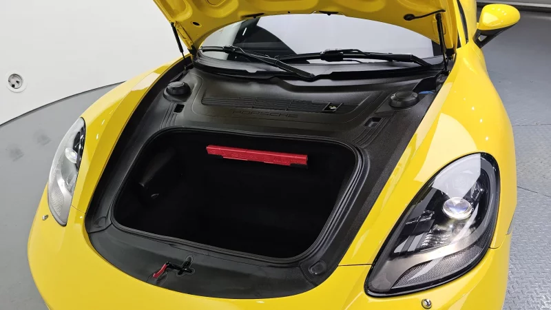 Porsche 718