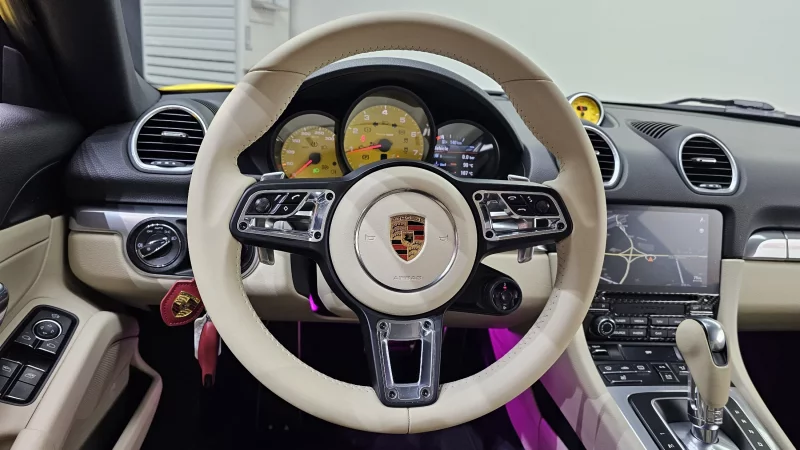 Porsche 718