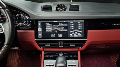 Porsche CAYENNE