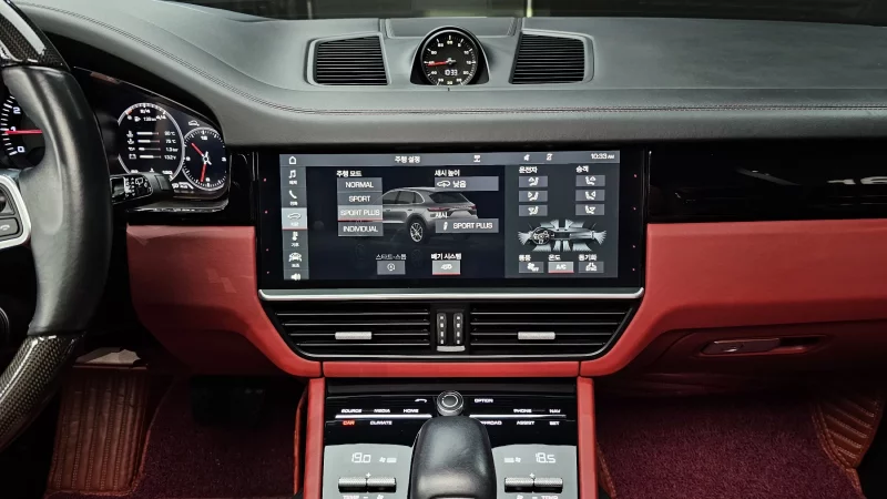 Porsche CAYENNE