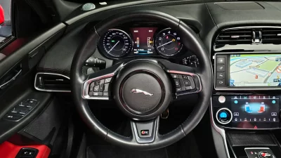 Jaguar XE