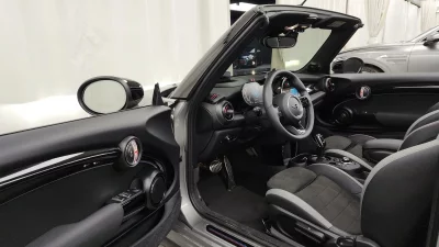 MINI Cooper Convertible