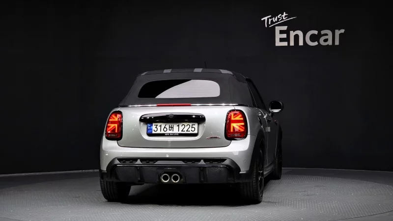 MINI Cooper Convertible