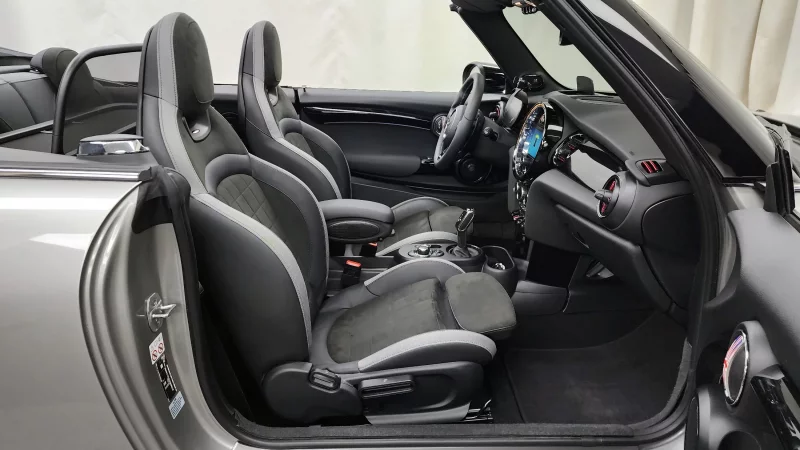 MINI Cooper Convertible