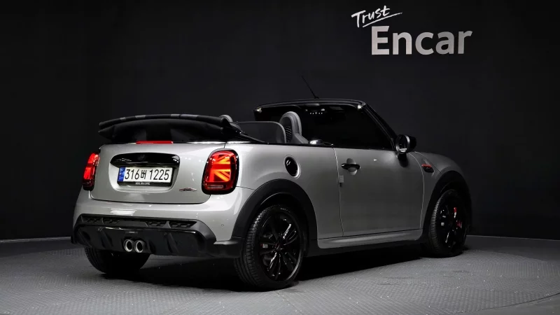 MINI Cooper Convertible