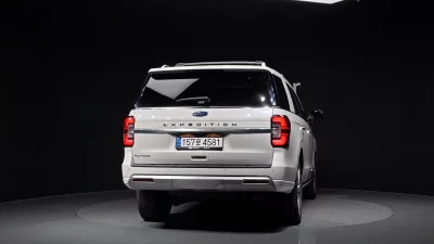 Ford EXPEDITION